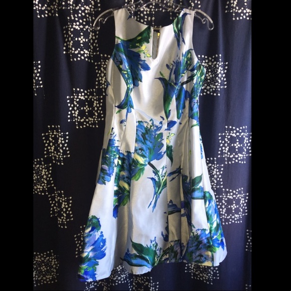 DressBarn Blue Flowered A-Line Style Short Dress - Picture 2 of 4